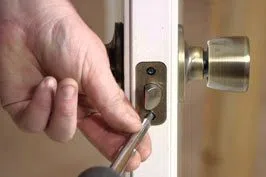 Locksmith Master Shop Tampa, FL 813-778-0312 Locksmith Master Shop Tampa, FL 813-778-0312 - 18-Emergency-Opening