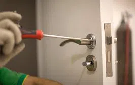 Locksmith Master Shop Tampa, FL 813-778-0312 Locksmith Master Shop Tampa, FL 813-778-0312 - 5-Locks-Repair